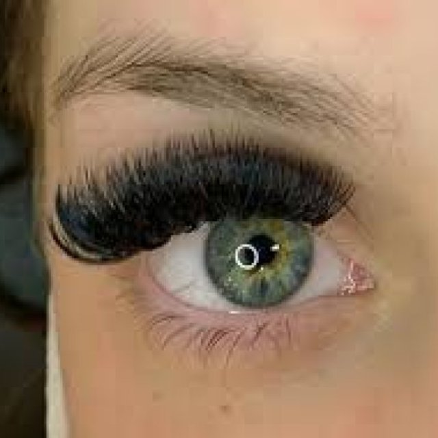 Brows Tinting In Edmonton