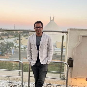 Dr Saket Narnoli